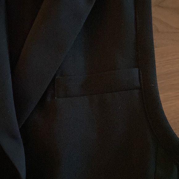 BCBGmaxazria Black Tuxedo Long Vest. 2 inside Pockets, 3 outer Pockets. - Picture 4 of 6